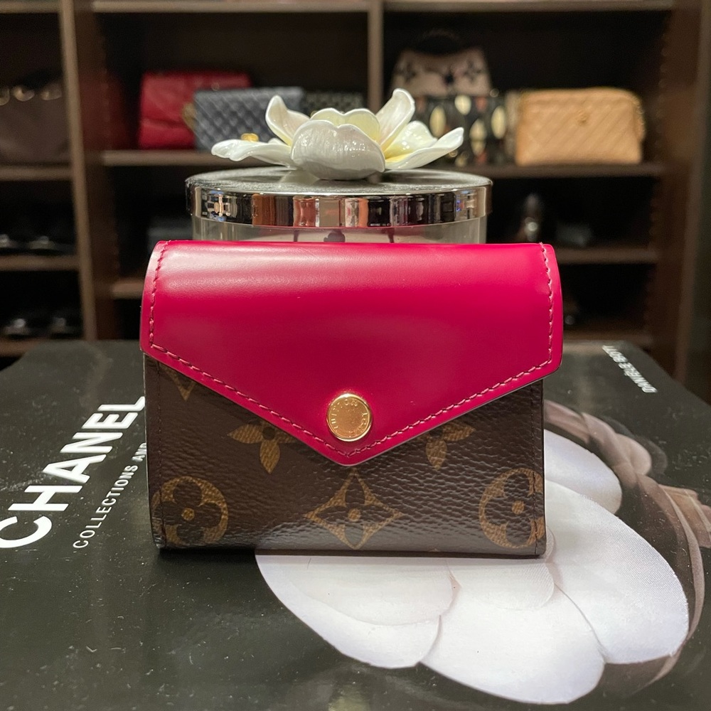 Louis Vuitton Zoe Wallet
